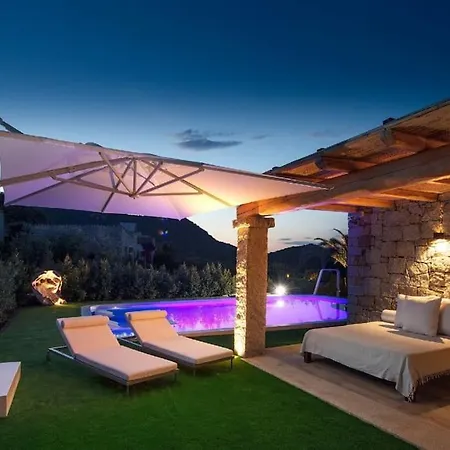 Luxury In Granito Sardo Con Piscina * Castiadas