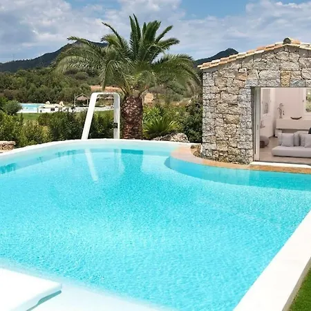 Villa Luxury In Granito Sardo Con Piscina *