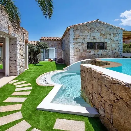 Luxury In Granito Sardo Con Piscina * Castiadas