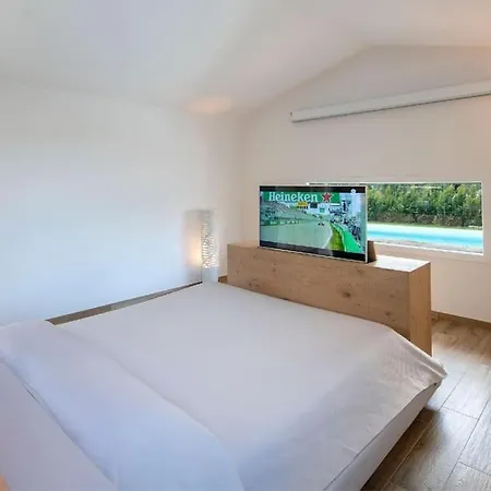 Luxury In Granito Sardo Con Piscina *